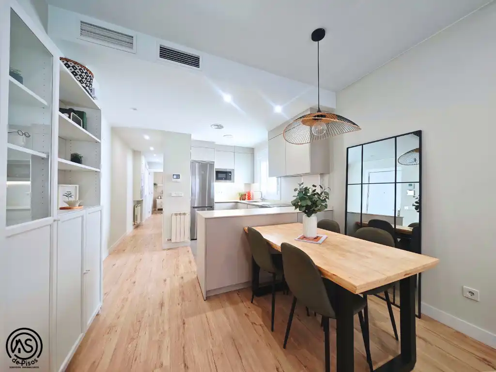 Apartamento de alquiler en Calle de Baltasar Gracián, 27, Universidad San Francisco