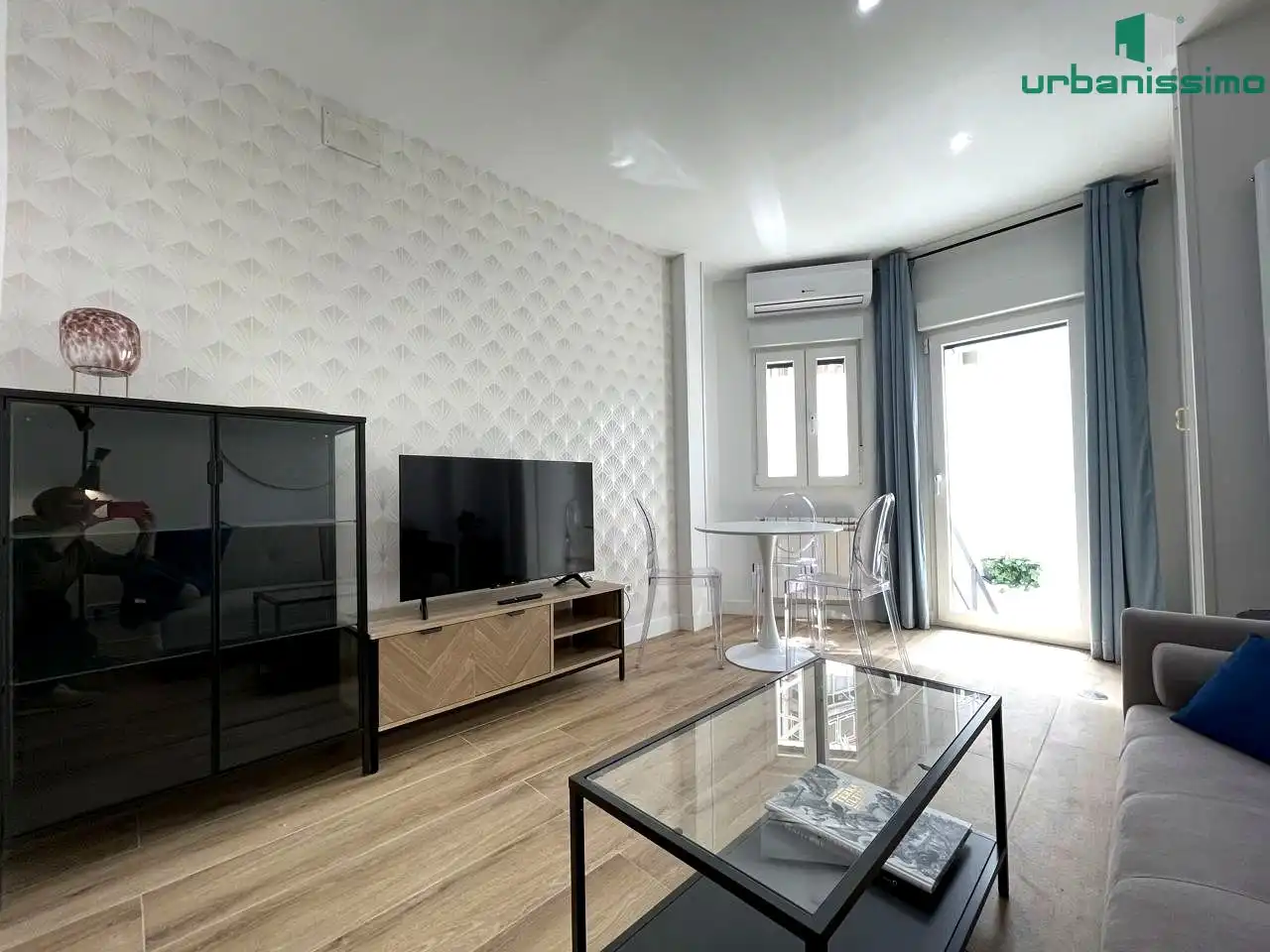 Sala de estar de Apartamento de alquiler en Madrid con Aire acondicionado, Calefacción y Terraza