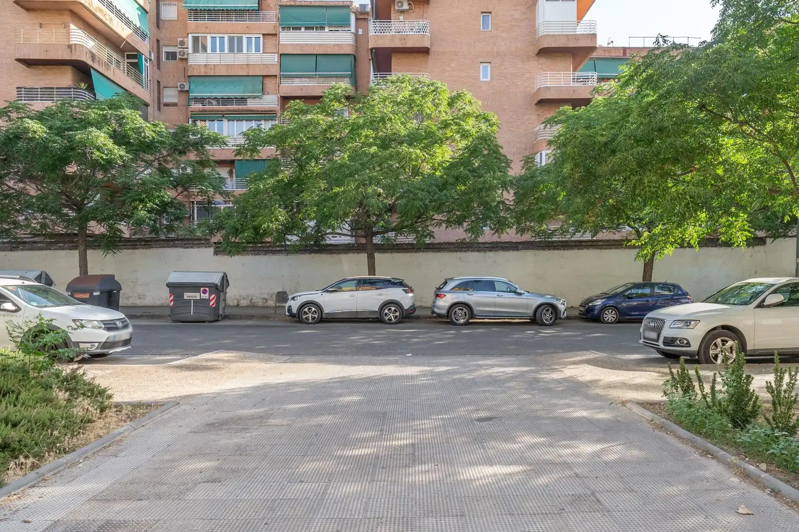 Parkplatz von Garage zum Verkauf in Granada