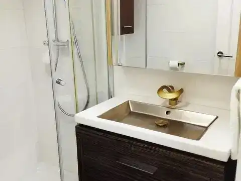 Bany de Pis en venda en Balmaseda amb Balcó