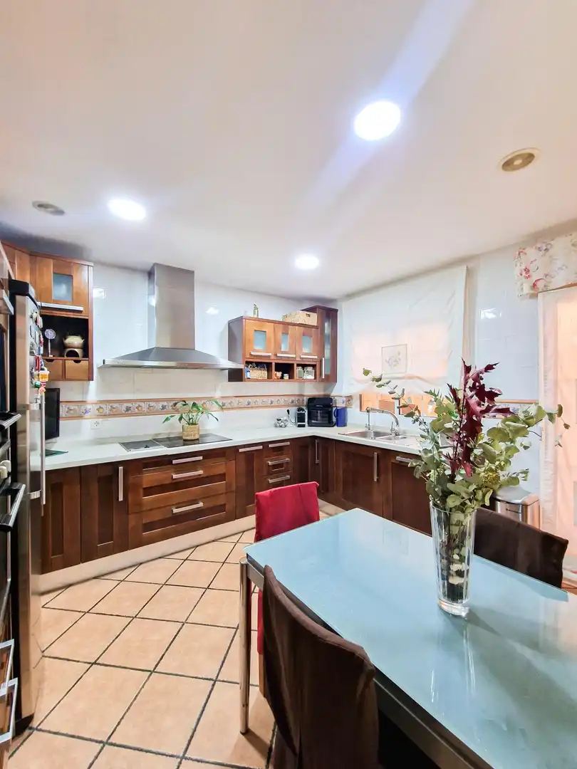 Kitchen of Houses for sale in Elche / Elx  with Air Conditioner, Heating and Private garden