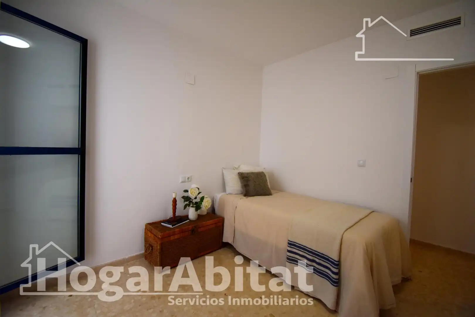 Bedroom of Flat for sale in Oliva  with Air Conditioner, Heating and Terrace