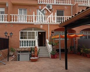 Vista exterior de Casa adosada en venda en Seseña