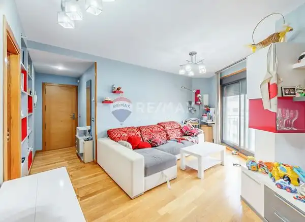 Habitación de Piso en venta en Vigo  con Calefacción y Trastero