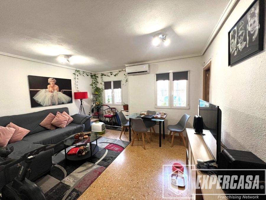 Sala d'estar de Pis en venda en  Valencia Capital amb Aire condicionat