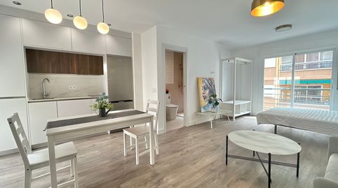 Foto 3 de Estudio en venta en Carranque - Haza Cuevas, Málaga Capital