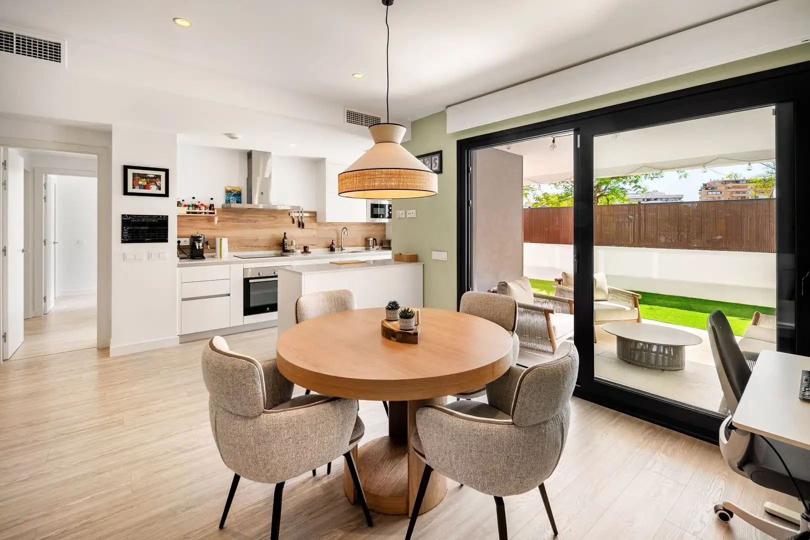 Piso con piscina en venta en Estepona Pueblo, imagen 27