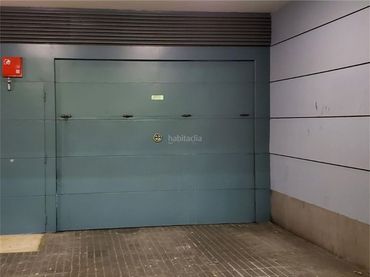 Individual en venta en Carrer dels Comtes de Bell-Lloc 79