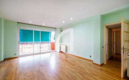 Bedroom of Flat for sale in  Barcelona Capital  with Heating, Parquet flooring and Terrace