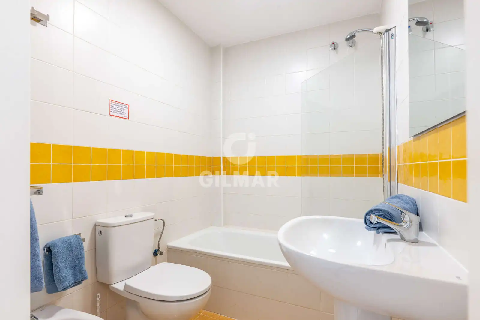 Baño de Dúplex en venta en Barbate con Jardín privado, Piscina y Balcón