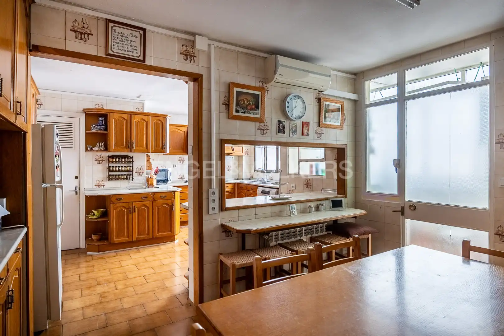 Kitchen of Flat for sale in Sevilla  with Air Conditioner, Heating and Terrace