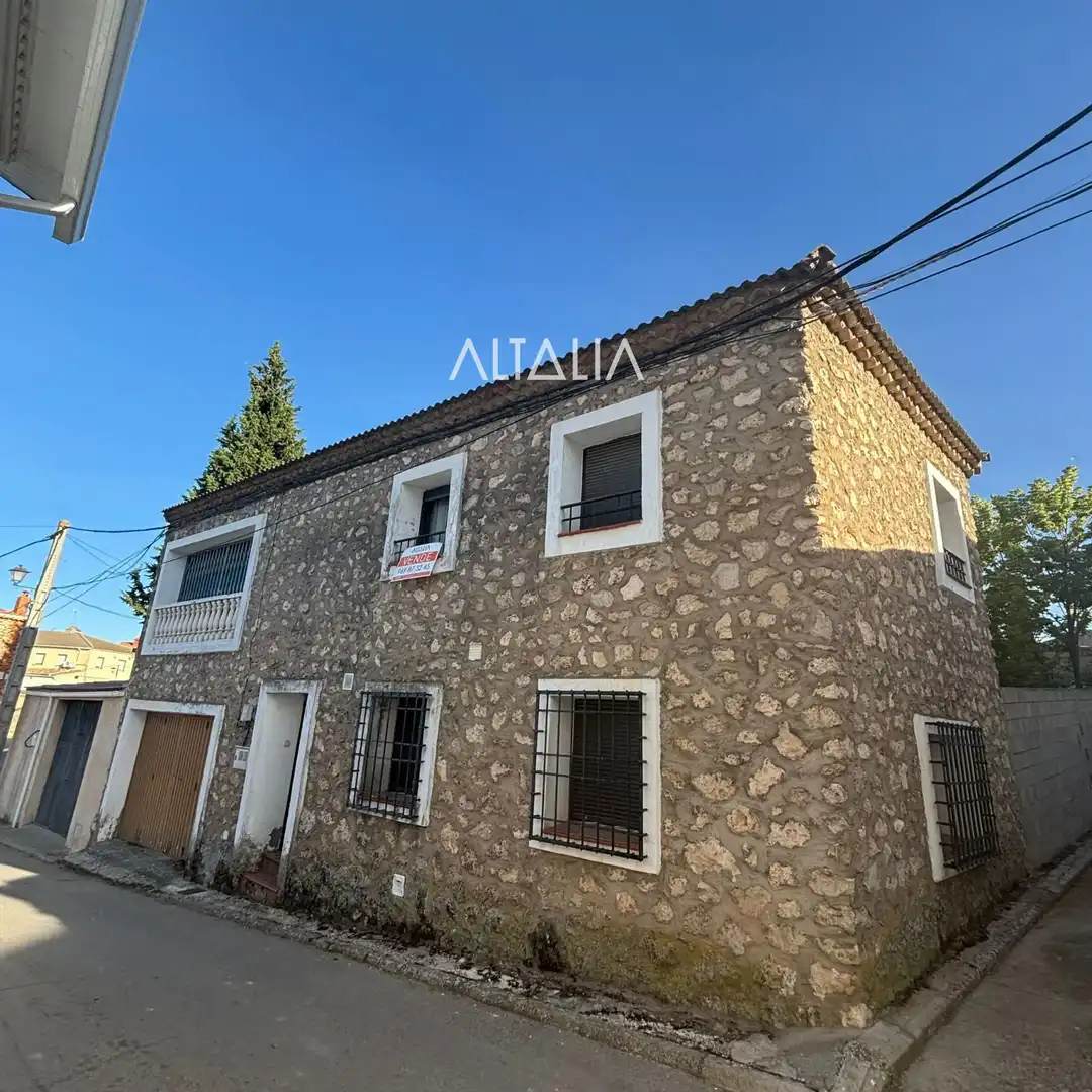 Vista exterior de Casa o chalet en venta en Castejón (Cuenca) con Calefacción y Terraza