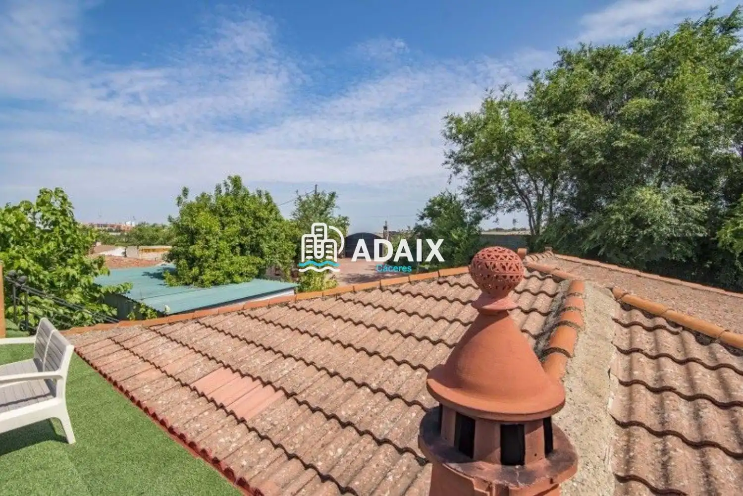 Garten von Einfamilien-Reihenhaus zum Verkauf in Cáceres mit Klimaanlage und Terrasse