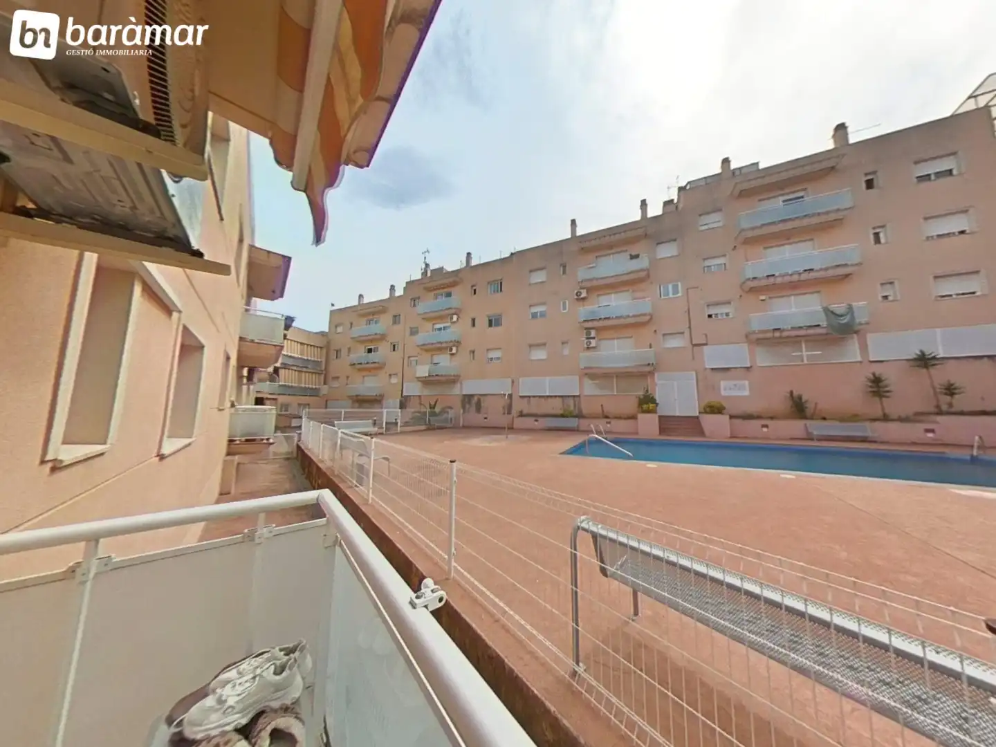Vista exterior de Piso en venta en Creixell con Aire acondicionado, Calefacción y Terraza