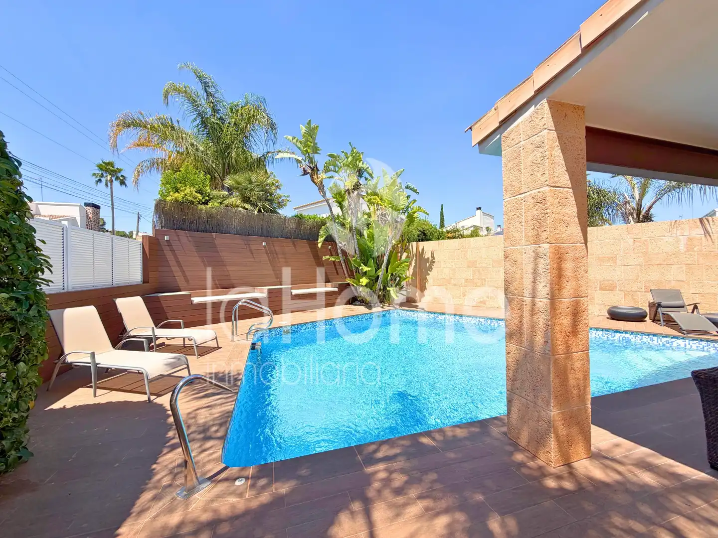 Piscina de Casa o chalet en venta en Paterna con Aire acondicionado, Calefacción y Jardín privado
