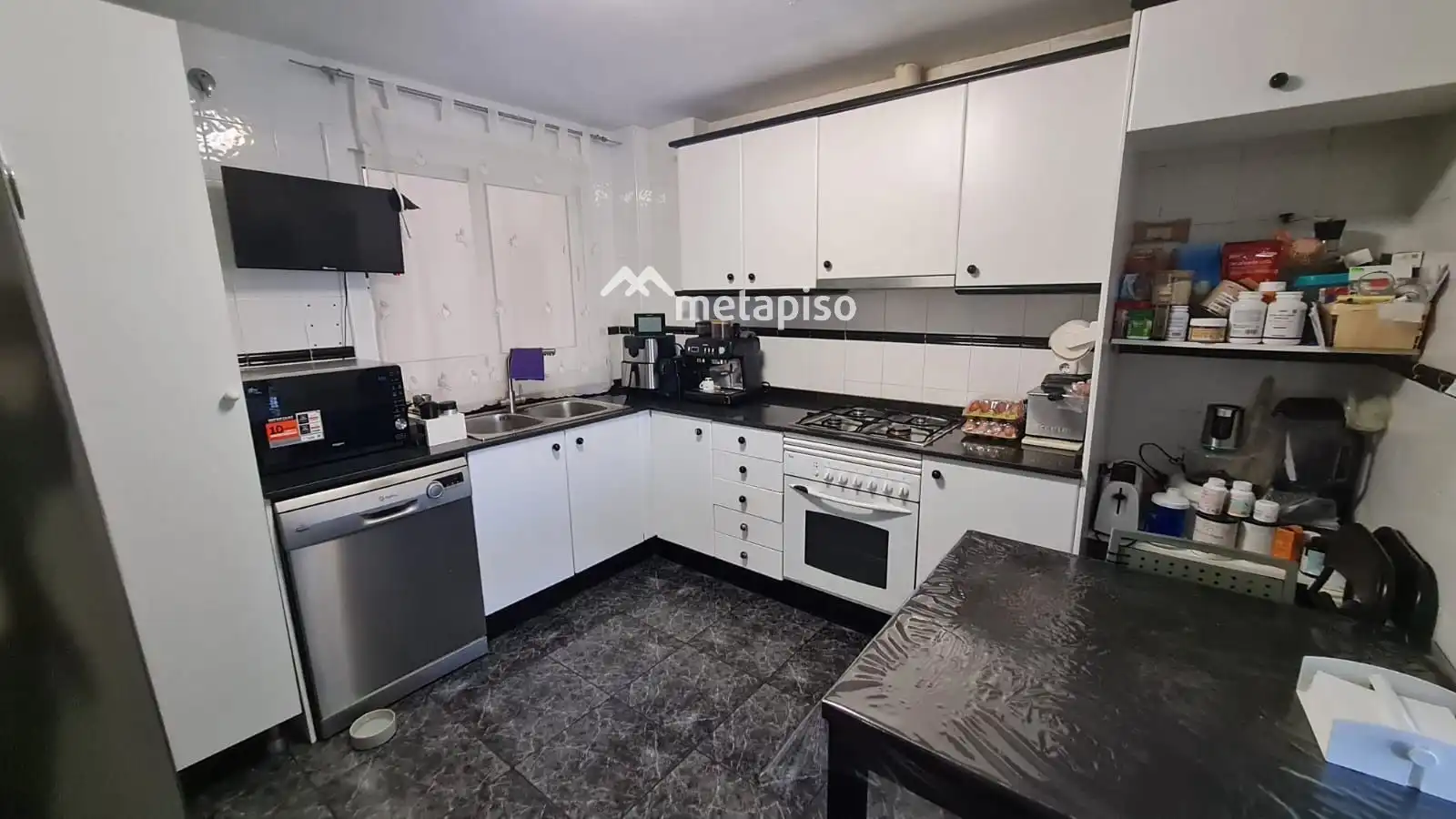 Cocina de Dúplex en venta en Vilafranca del Penedès con Calefacción, Terraza y Amueblado