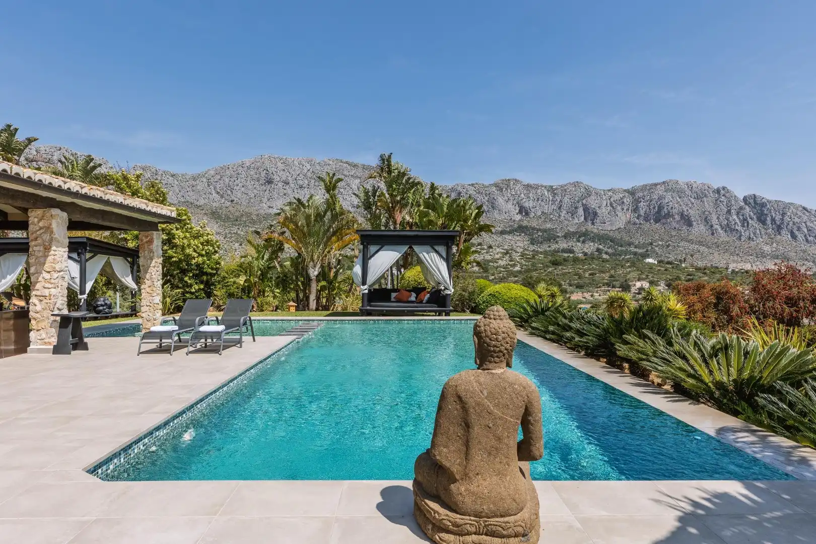 Piscina de Casa o chalet en venta en Beniarbeig con Aire acondicionado, Calefacción y Jardín privado