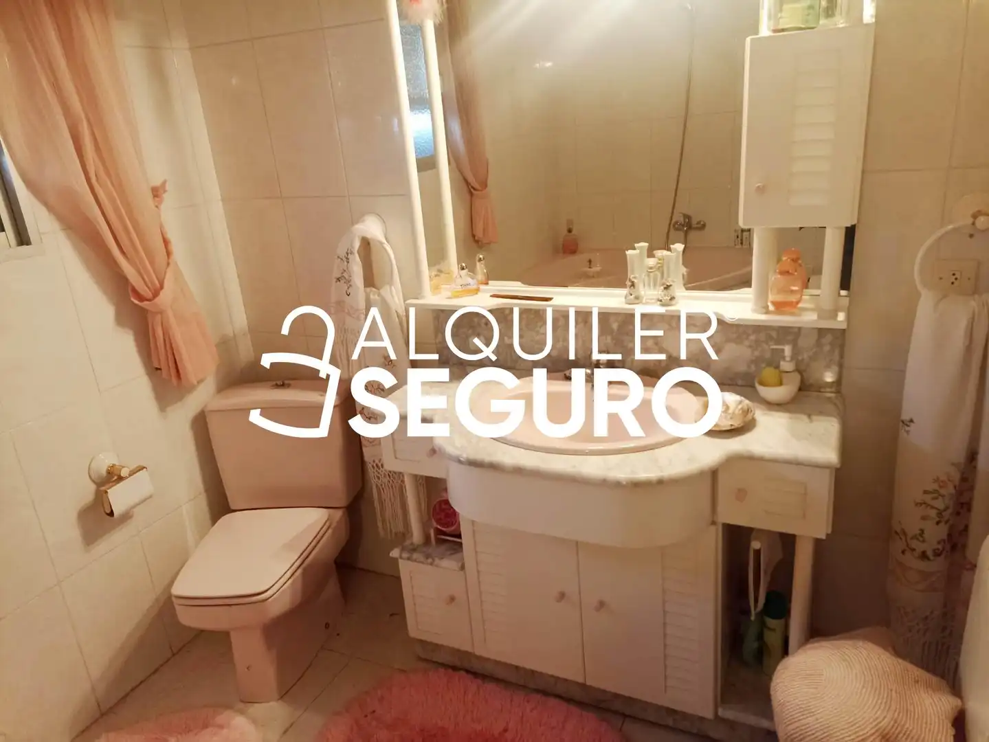 Bathroom of Houses for rent in Cadalso de los Vidrios  with Heating, Terrace and Furnished