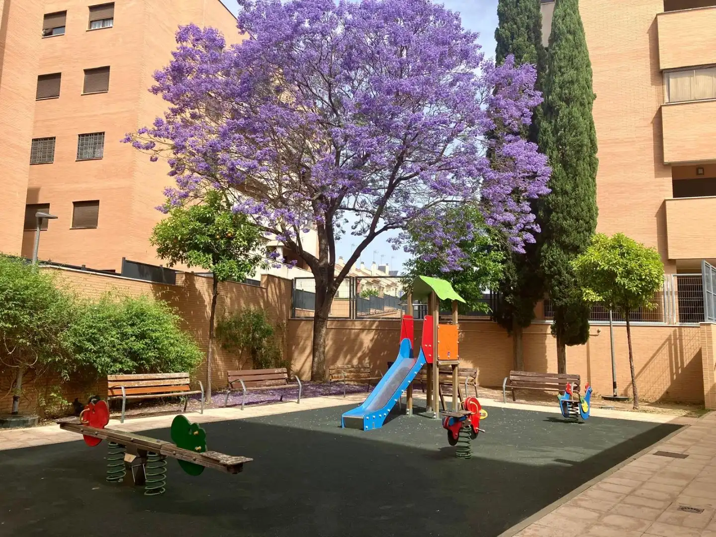 Exterior view of Flat for rent in Nuevo Bulevar