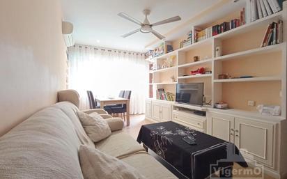 Living room of Flat for sale in Torrejón de Ardoz  with Air Conditioner, Terrace and Swimming Pool
