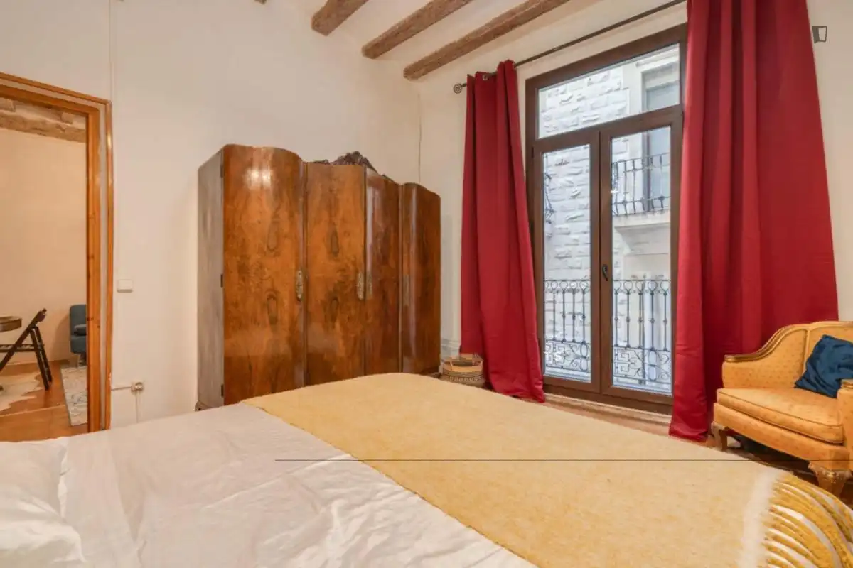 Dormitori de Apartament de lloguer en Barcelona amb Aire condicionat, Moblat i Rentadora