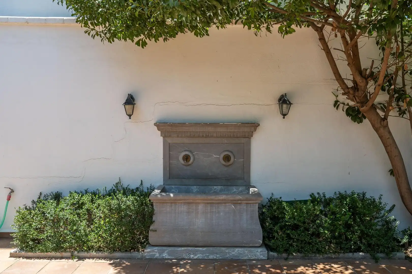 Vista exterior de Casa o xalet en venda en Santa Fe amb Aire condicionat, Calefacció i Jardí privat