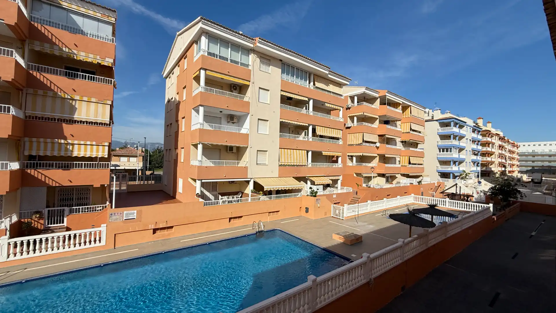 Vista exterior de Casa adosada en venta en Moncofa con Aire acondicionado, Terraza y Trastero