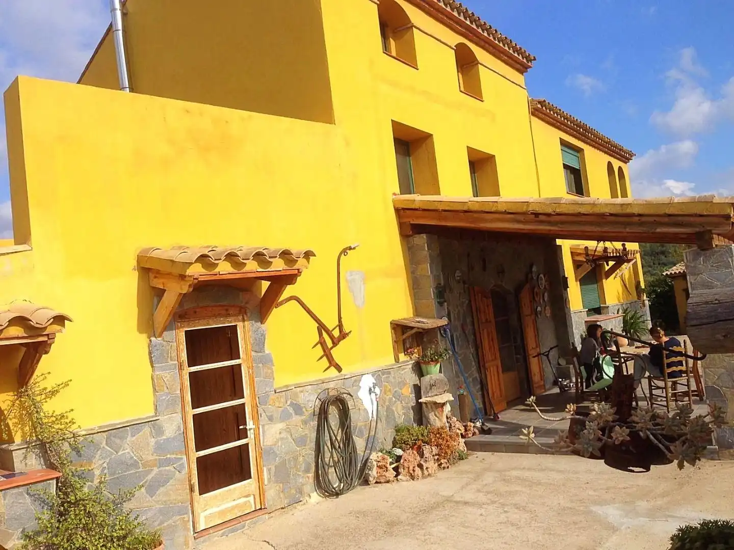 Exterior view of Houses for sale in Els Guiamets