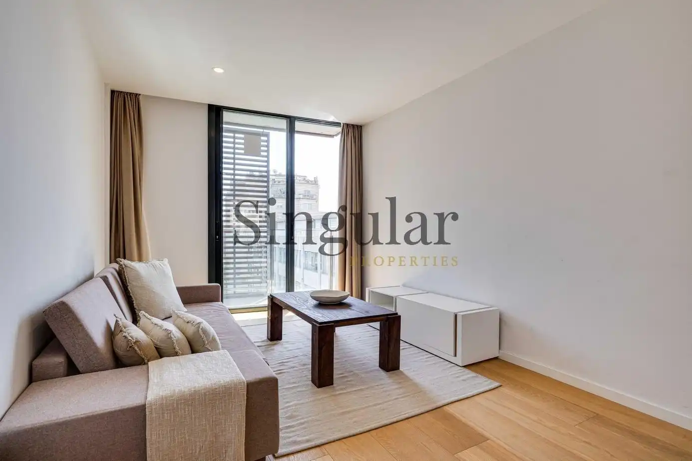 Sala d'estar de Àtic en venda en Barcelona amb Aire condicionat, Calefacció i Parquet