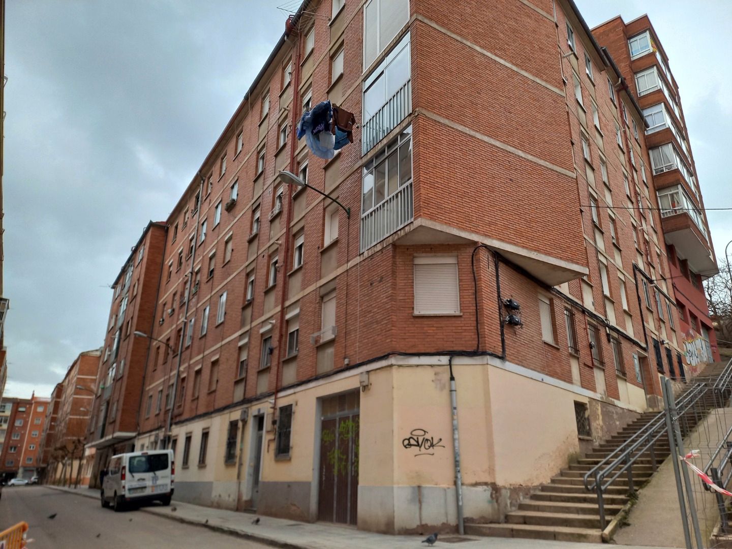 Exterior view of Apartment for sale in Burgos Capital  with Storage room