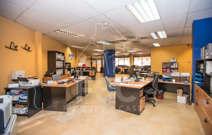 Local comercial en venda a Encamp pueblo, imagen 9