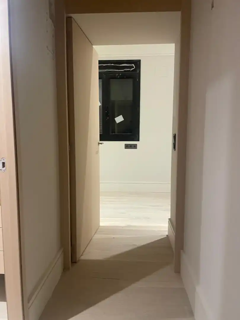 Office for sale in Barcelona  with Air Conditioner and Heating