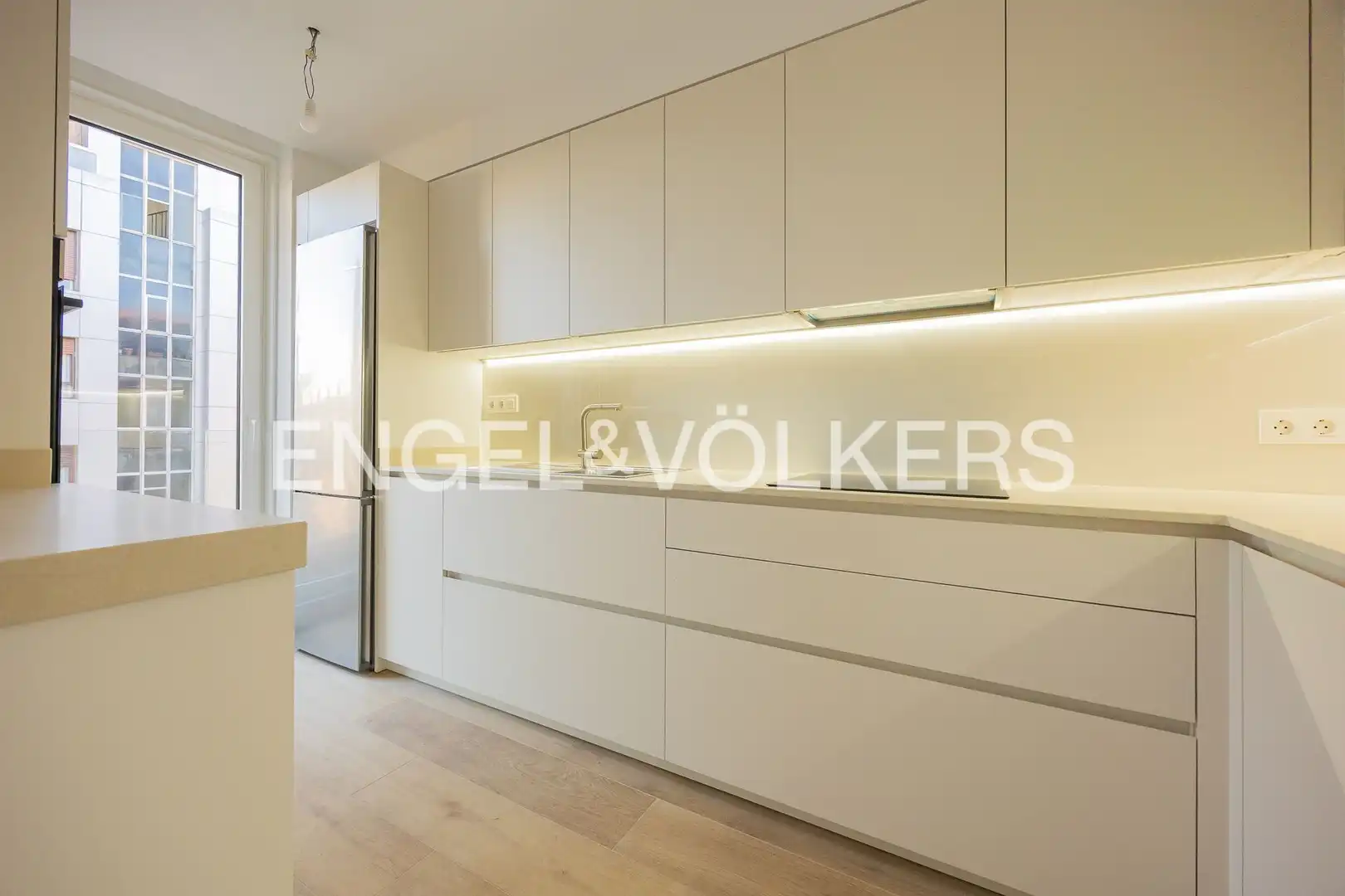 Kitchen of Flat for sale in Abando - Albia
