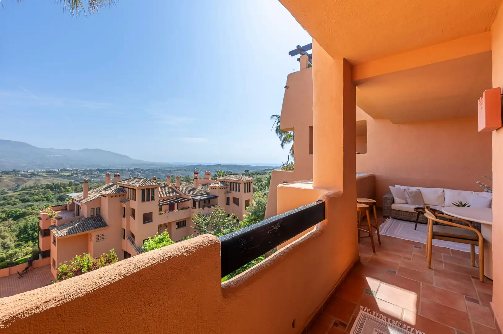 Außenansicht von Wohnungen zum Verkauf in Ojén mit Klimaanlage, Heizung und Terrasse