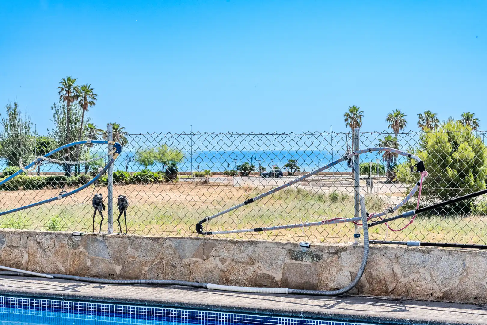 Piscina de Casa o xalet en venda en L'Ampolla amb Aire condicionat, Calefacció i Jardí privat