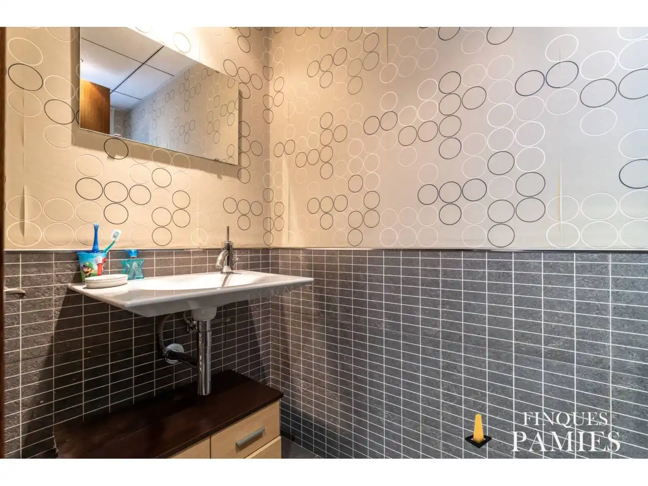 Baño de Casa adosada en venta en Riudoms con Aire acondicionado, Calefacción y Jardín privado