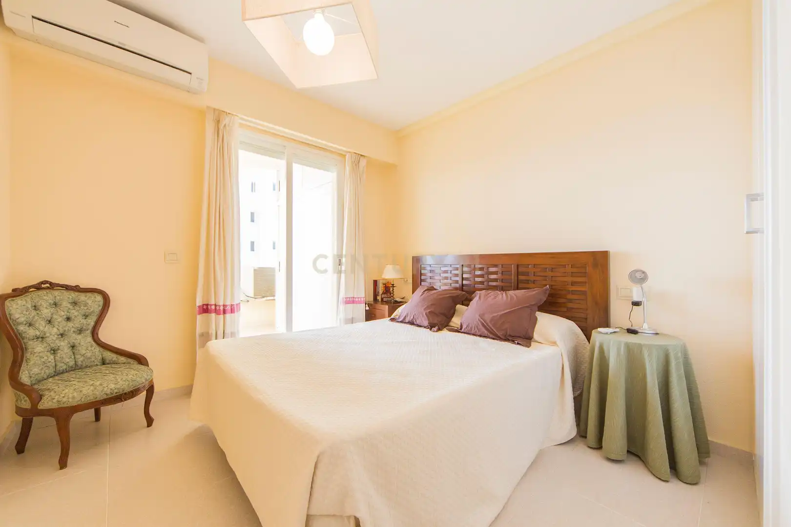 Dormitori de Apartament en venda en Calpe / Calp amb Aire condicionat i Piscina comunitària
