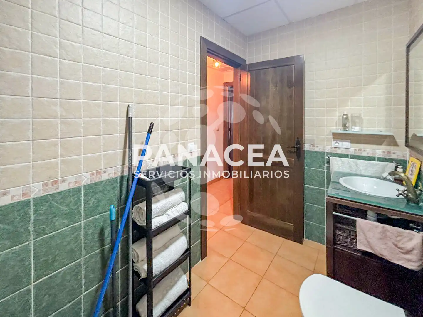 Piso en venta en Carataunas con Terraza, Amueblado y Horno