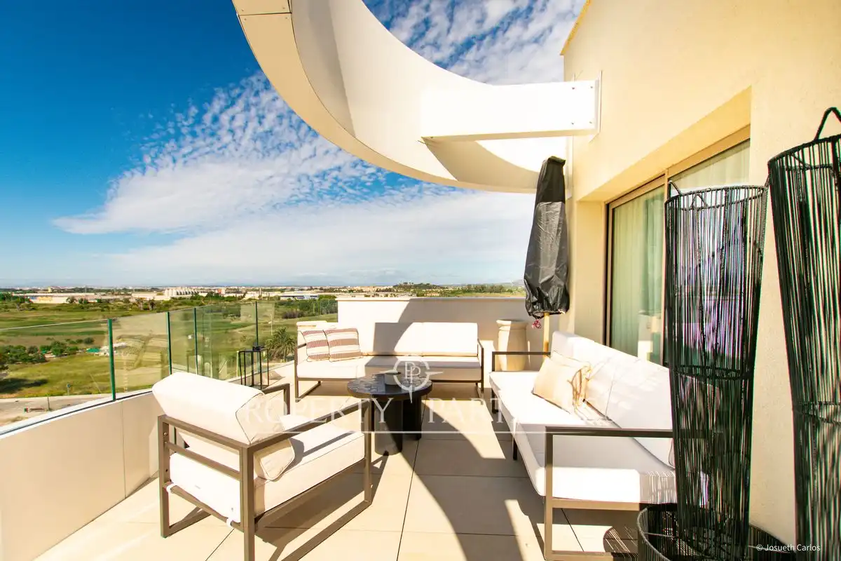 Terraza de Dúplex en venta en El Puig de Santa Maria con Aire acondicionado, Calefacción y Jardín privado