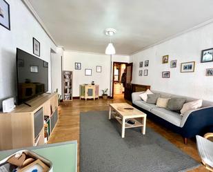 Living room of Flat for sale in Bilbao   with Heating, Oven and Washing machine