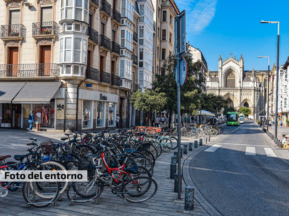 Exterior view of Flat for sale in Vitoria - Gasteiz  with Heating, Parquet flooring and Storage room