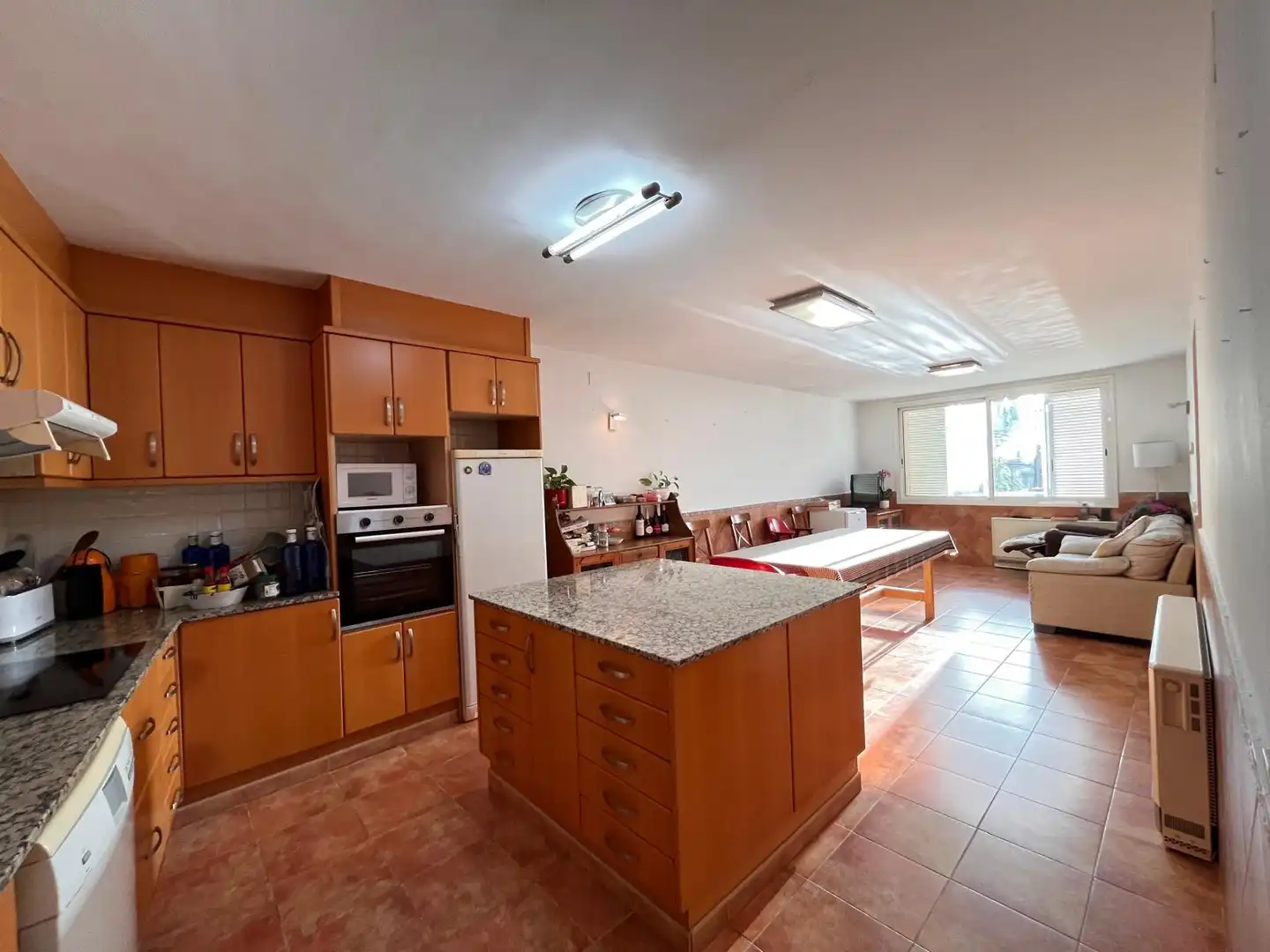 Cocina de Casa o chalet en venta en Vilanova i la Geltrú con Calefacción, Terraza y Piscina