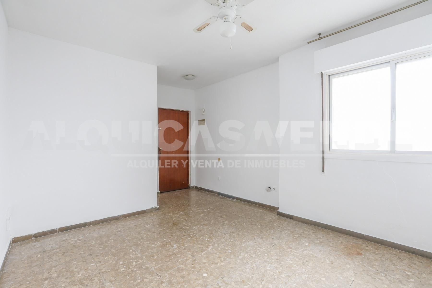 Bedroom of Flat for sale in  Sevilla Capital  with Terrace