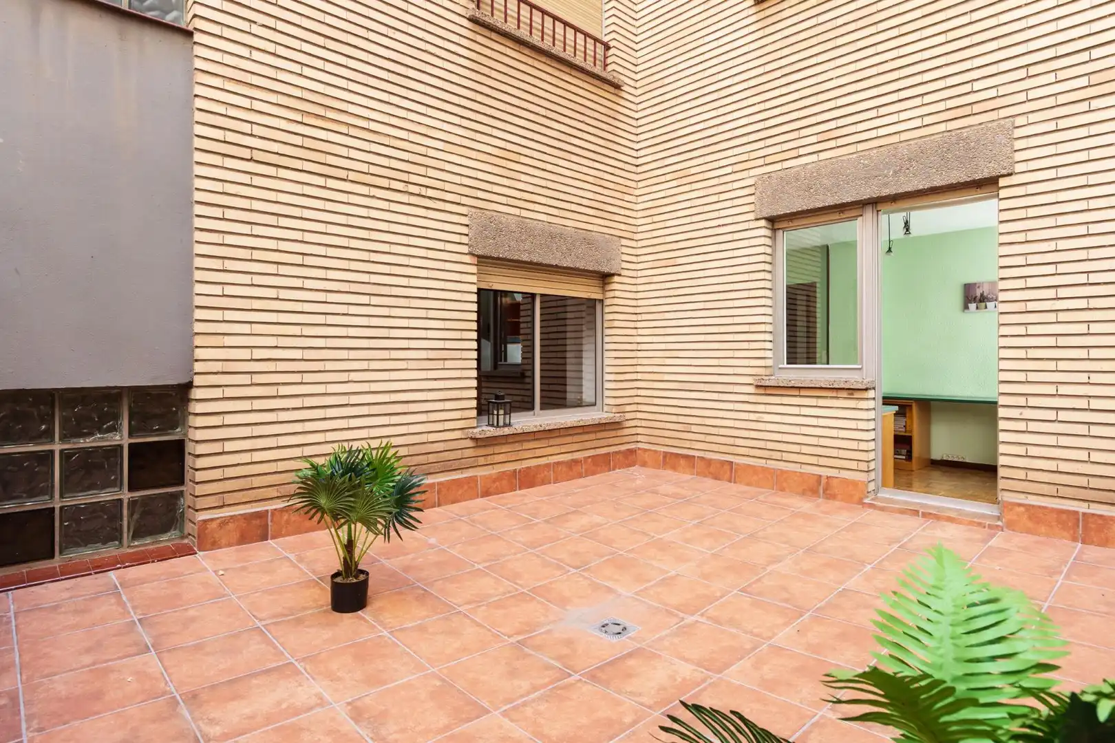 Piso en venta en Avenida ALIERTA, CESAREO, 42, Parque Miraflores