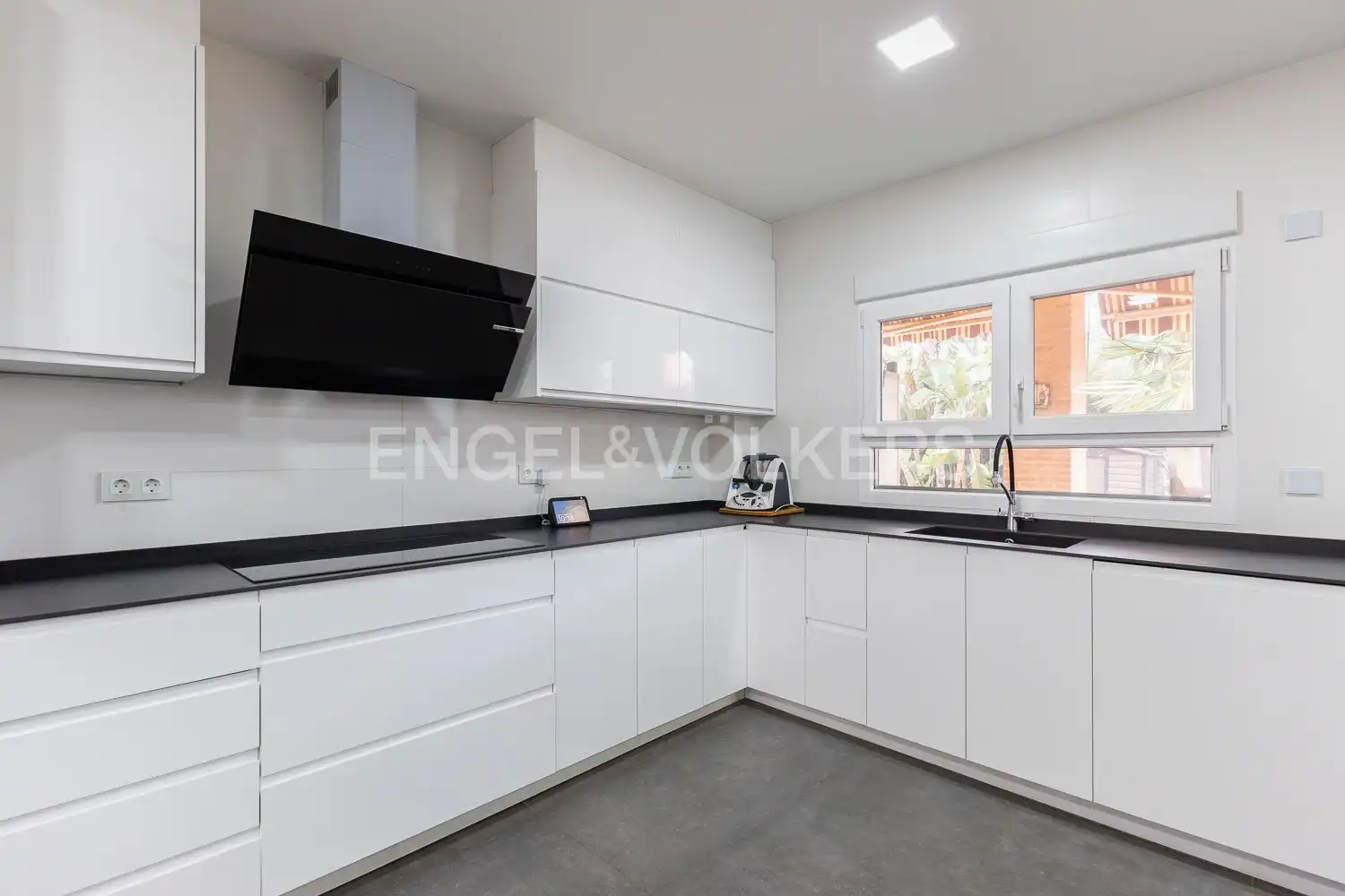 Kitchen of Houses for sale in L'Eliana  with Air Conditioner, Heating and Private garden