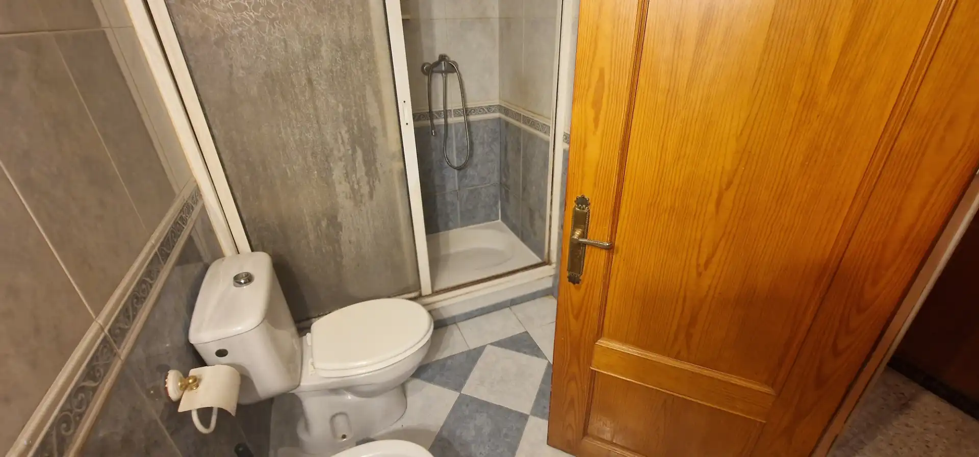 Bany de Pis en venda en Coín amb Aire condicionat i Balcó