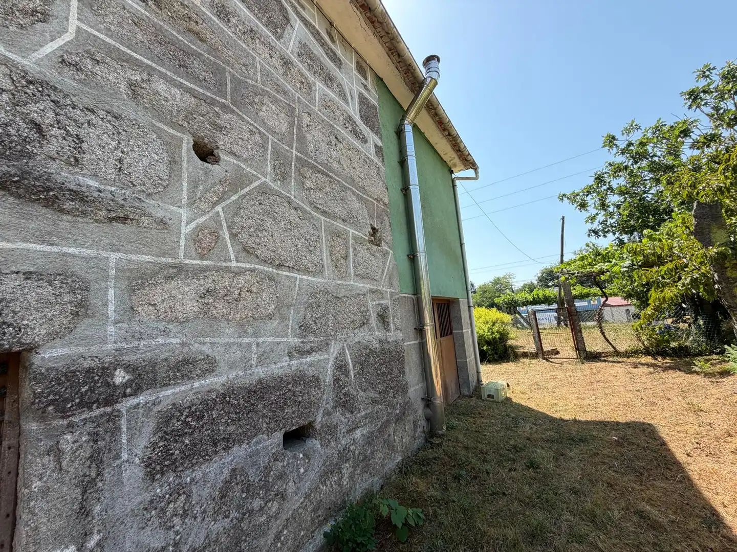 Vista exterior de Casa o xalet en venda en Salvaterra de Miño amb Jardí privat i Parquet