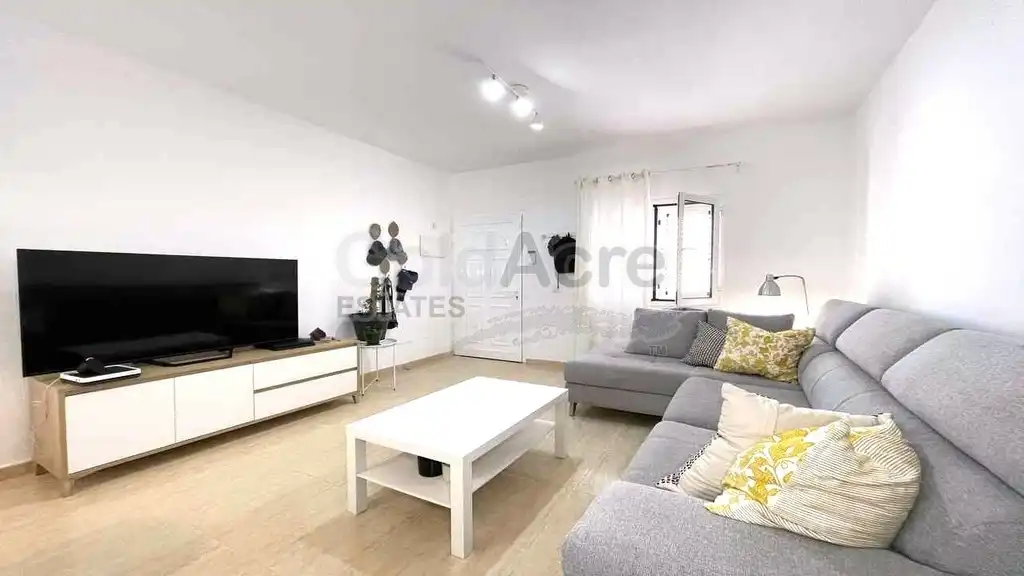 Sala d'estar de Apartament en venda en La Oliva