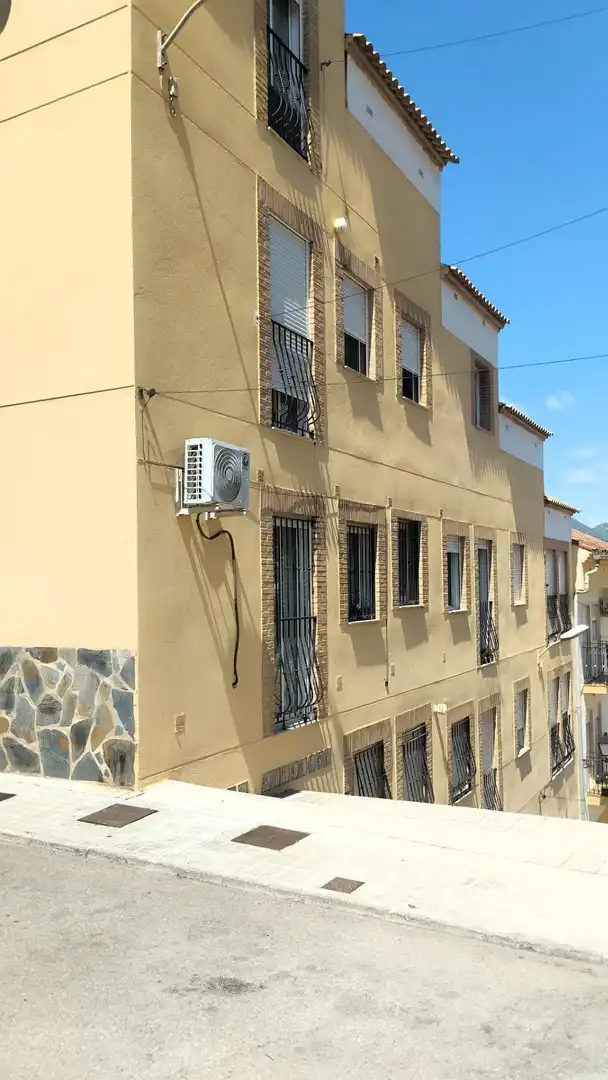 Vista exterior de Apartament en venda en Gilet amb Aire condicionat