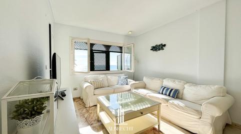 Foto 2 de Apartament de lloguer a Avenida Santiago Bernabeu, Calas Santiago Bernabéu, Santa Pola